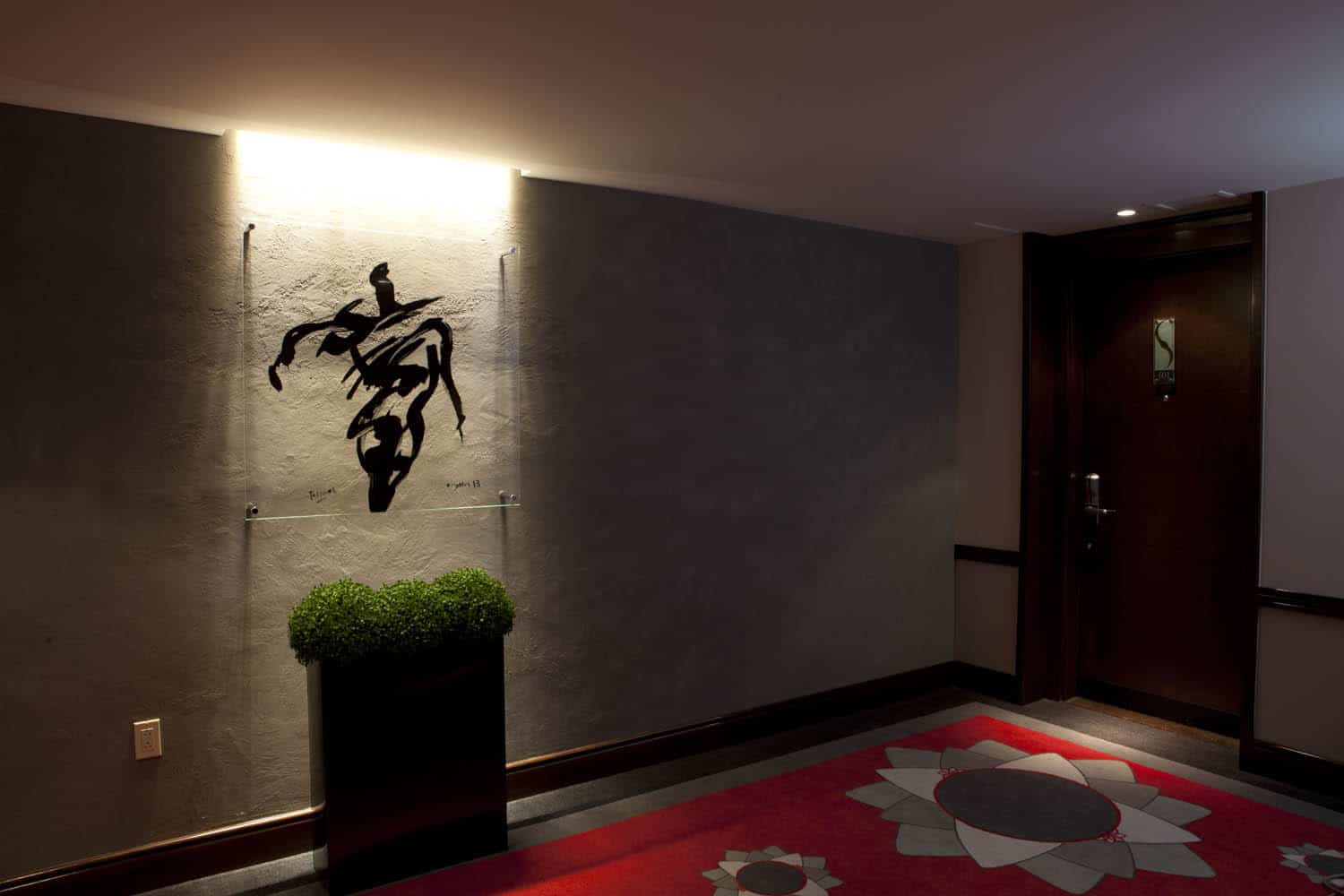 our hotel gallery offers a permanent exhibition to visit: Body and Soul 
